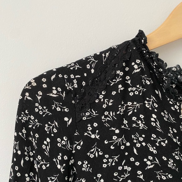 BP women’s XS high low floral blouse - Picture 5 of 7